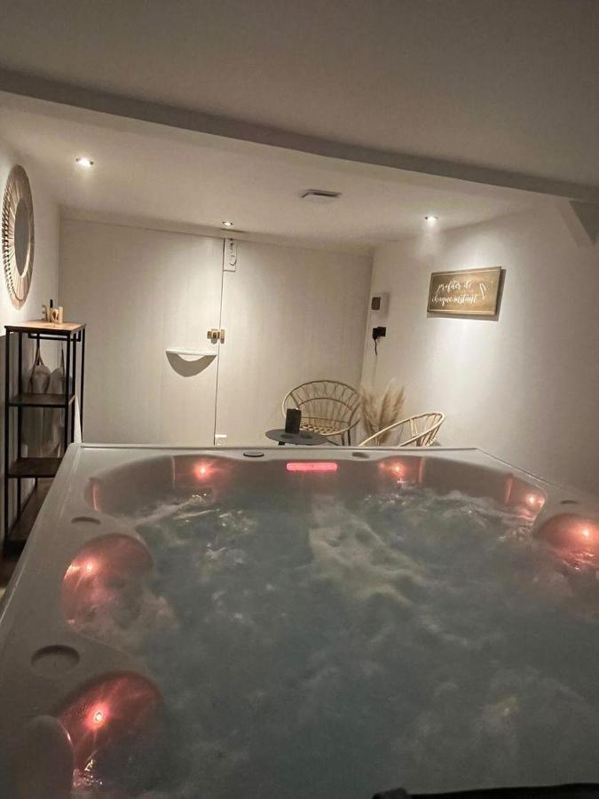 Roulotte La Boheme Est Son Spa En Baie De Somme Arrest Exterior foto